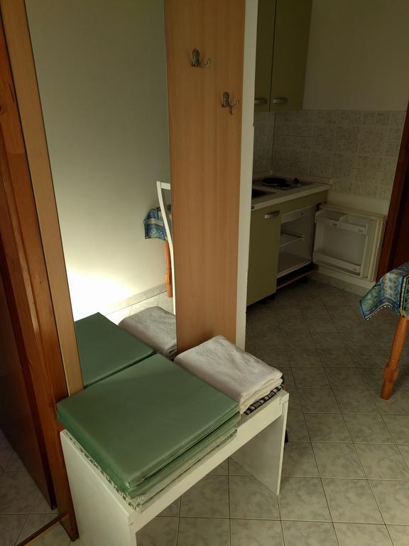 Apartment Ljubica Vrsar Exterior photo